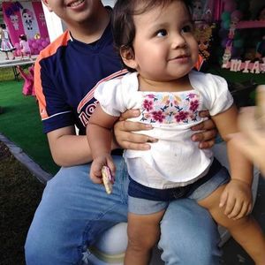 Meet your Posher, Yolanda